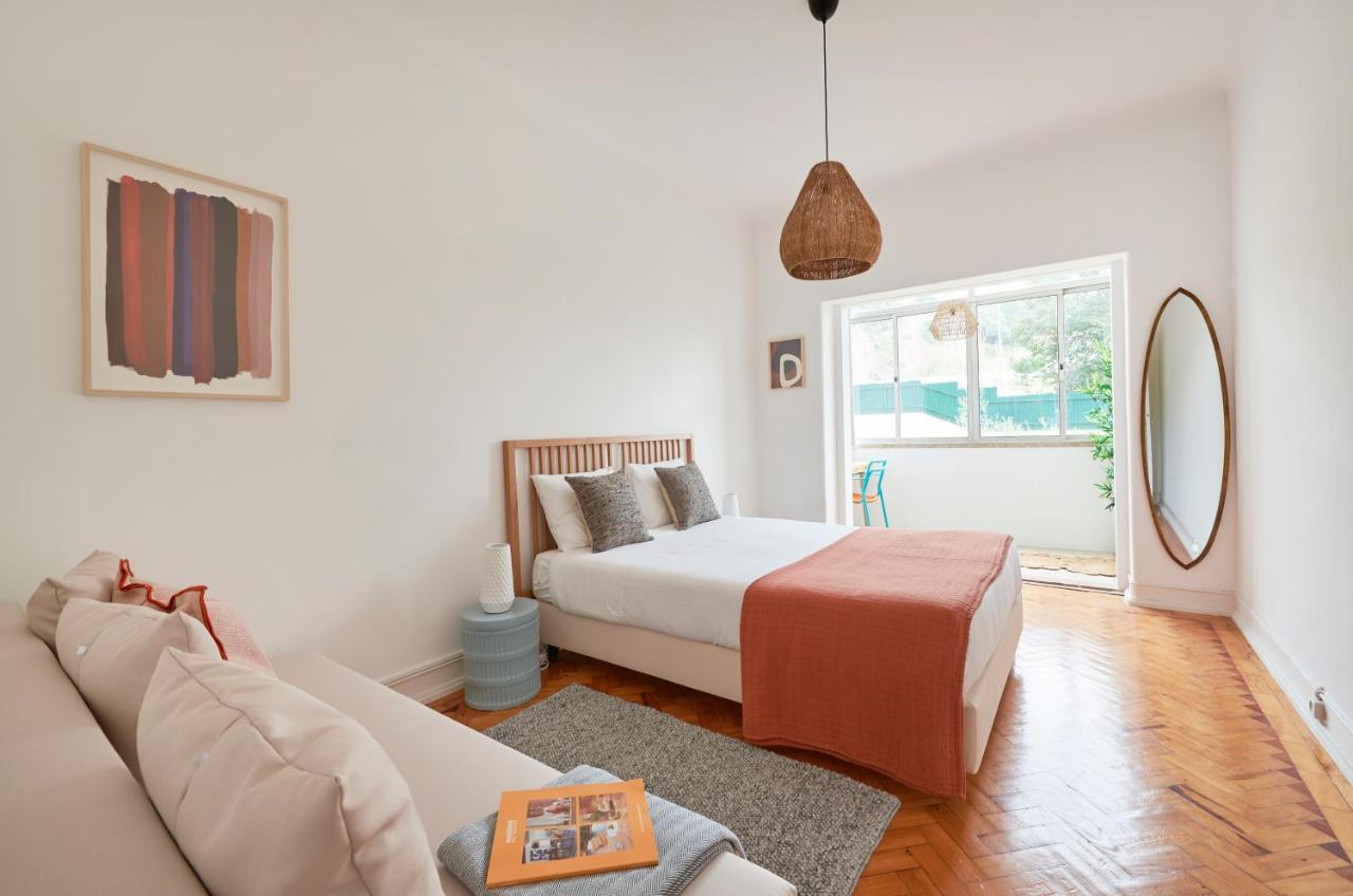 Light-Filled & Renovated Apartment, By Timecooler Lisabona Exterior foto