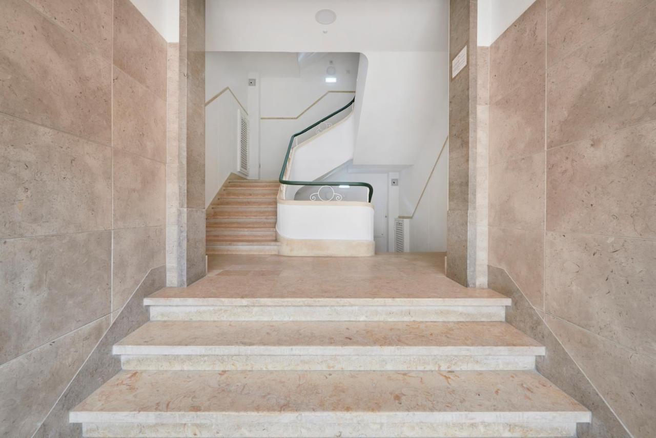 Light-Filled & Renovated Apartment, By Timecooler Lisabona Exterior foto
