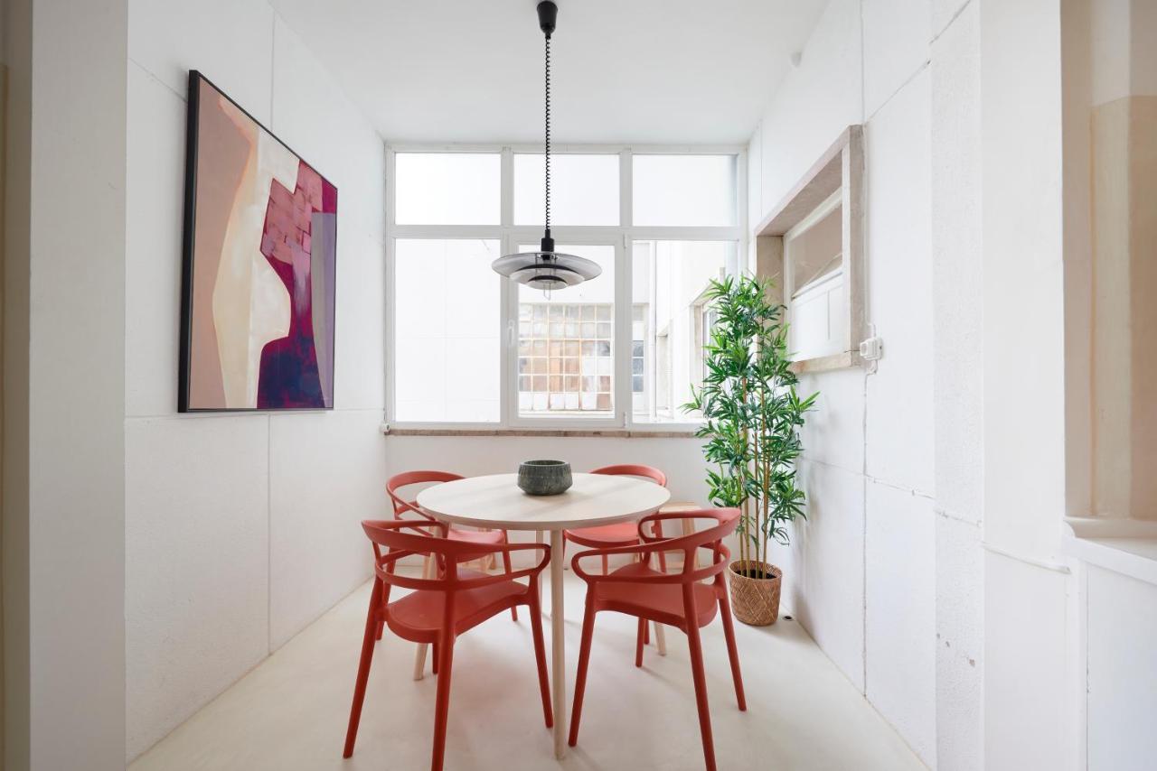 Light-Filled & Renovated Apartment, By Timecooler Lisabona Exterior foto